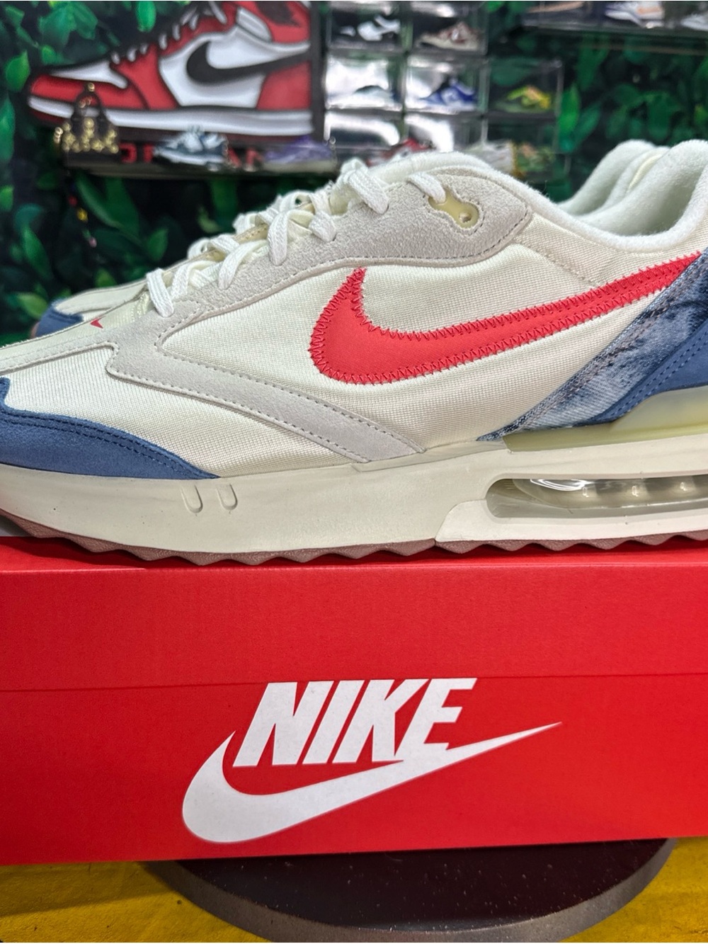 Nike Air Max Dawn Coconut Milk/Track Red/Navy Size 12M  NIB